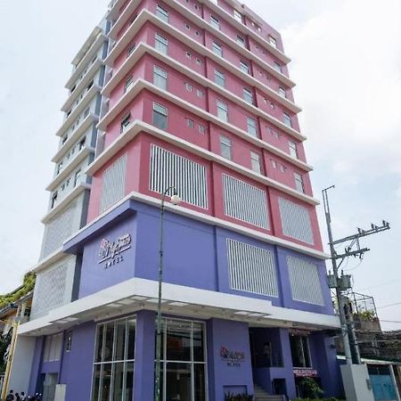 Myspace Hotel Comembo Taguig Esterno foto